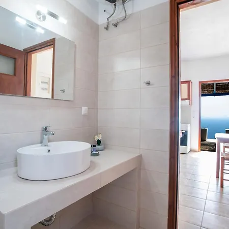 Mesaria Apartment *